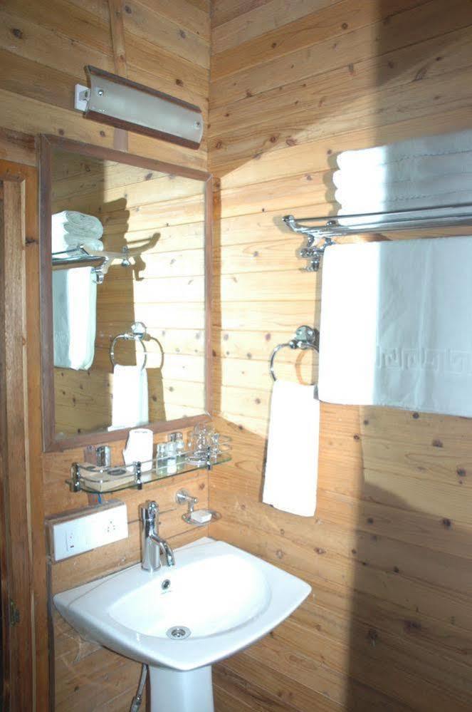 Aamod Resort Šimla Exteriér fotografie